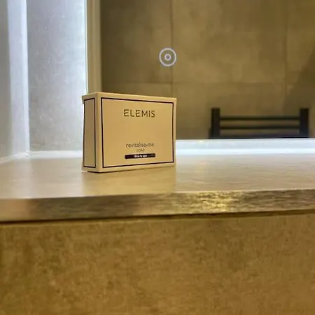 Apartment Luxury 2 Bedroom & 2 Bathroom York
